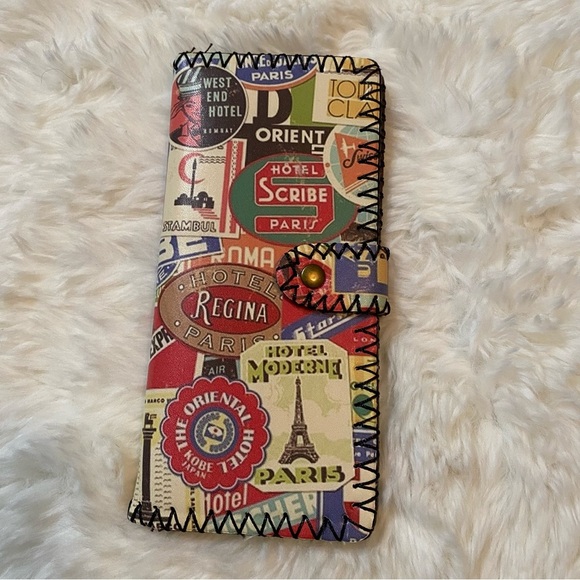 Vintage Modern Vibe Wallet - Picture 1 of 6